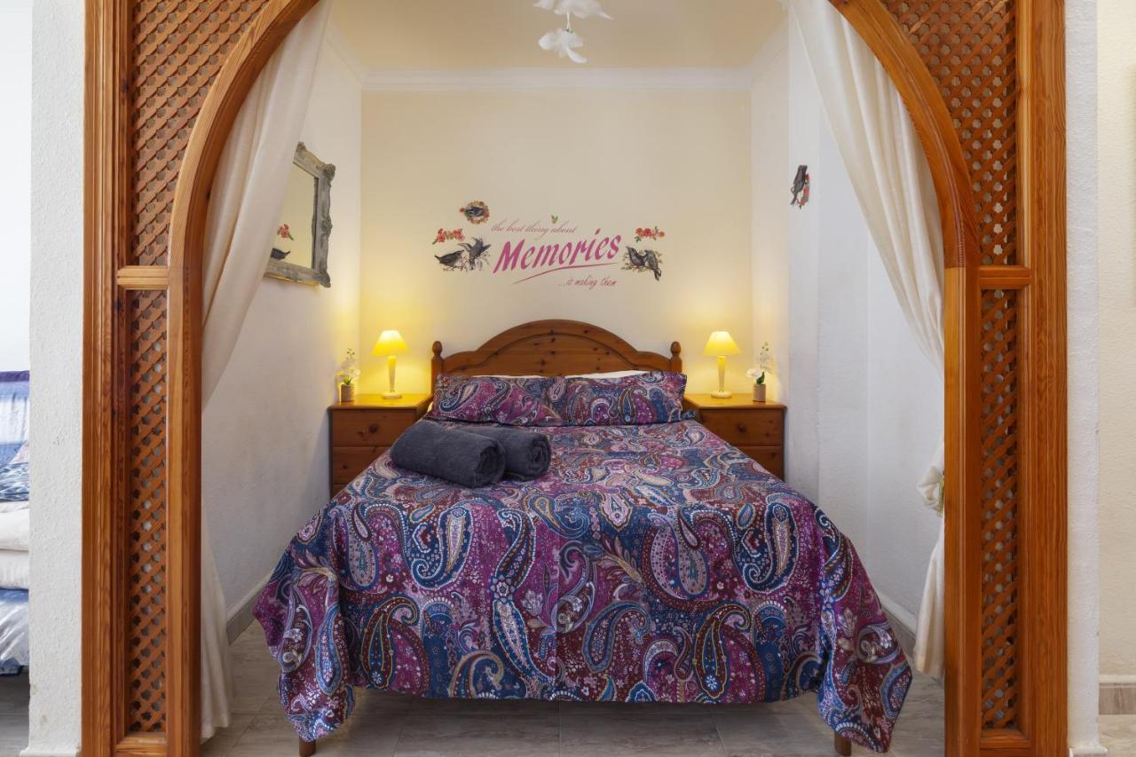 Beachfront Bungalow Торокс Екстериор снимка